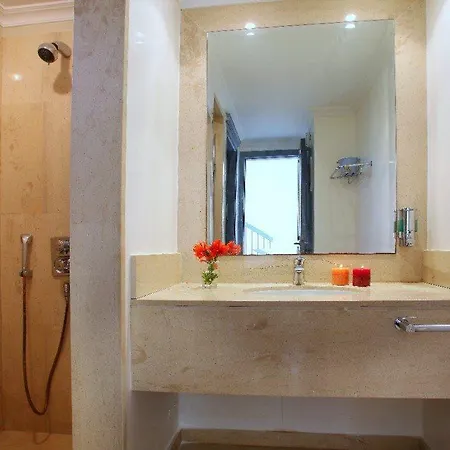 “Villa With Majestic Garden And Pool” Protaras Villa 82 Villa