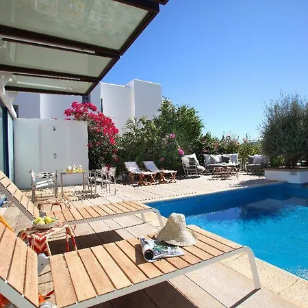 “Villa With Majestic Garden And Pool” Protaras Villa 82 Villa *