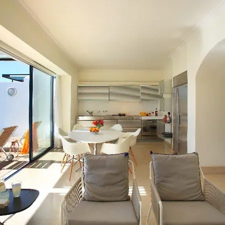 Villa “Villa With Majestic Garden And Pool” Protaras Villa 82